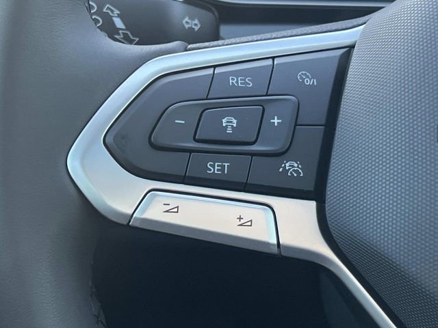 New 2026 Volkswagen Jetta SE FWD image 17