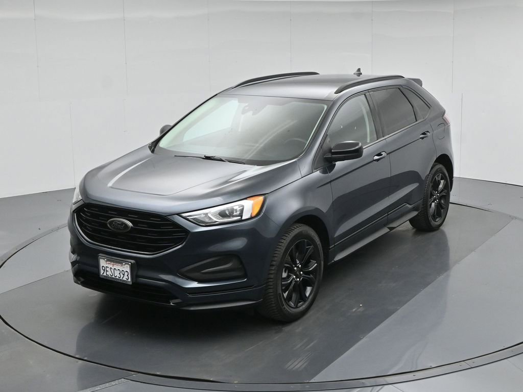 Certified 2022 Ford Edge SE w/ Black Appearance Package image 40