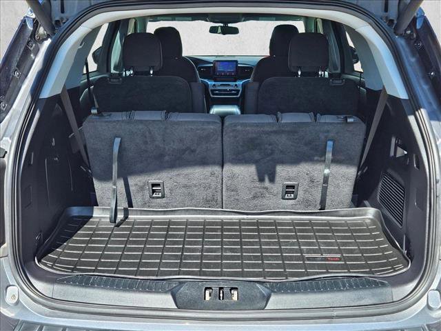 Used 2022 Ford Explorer XLT image 19