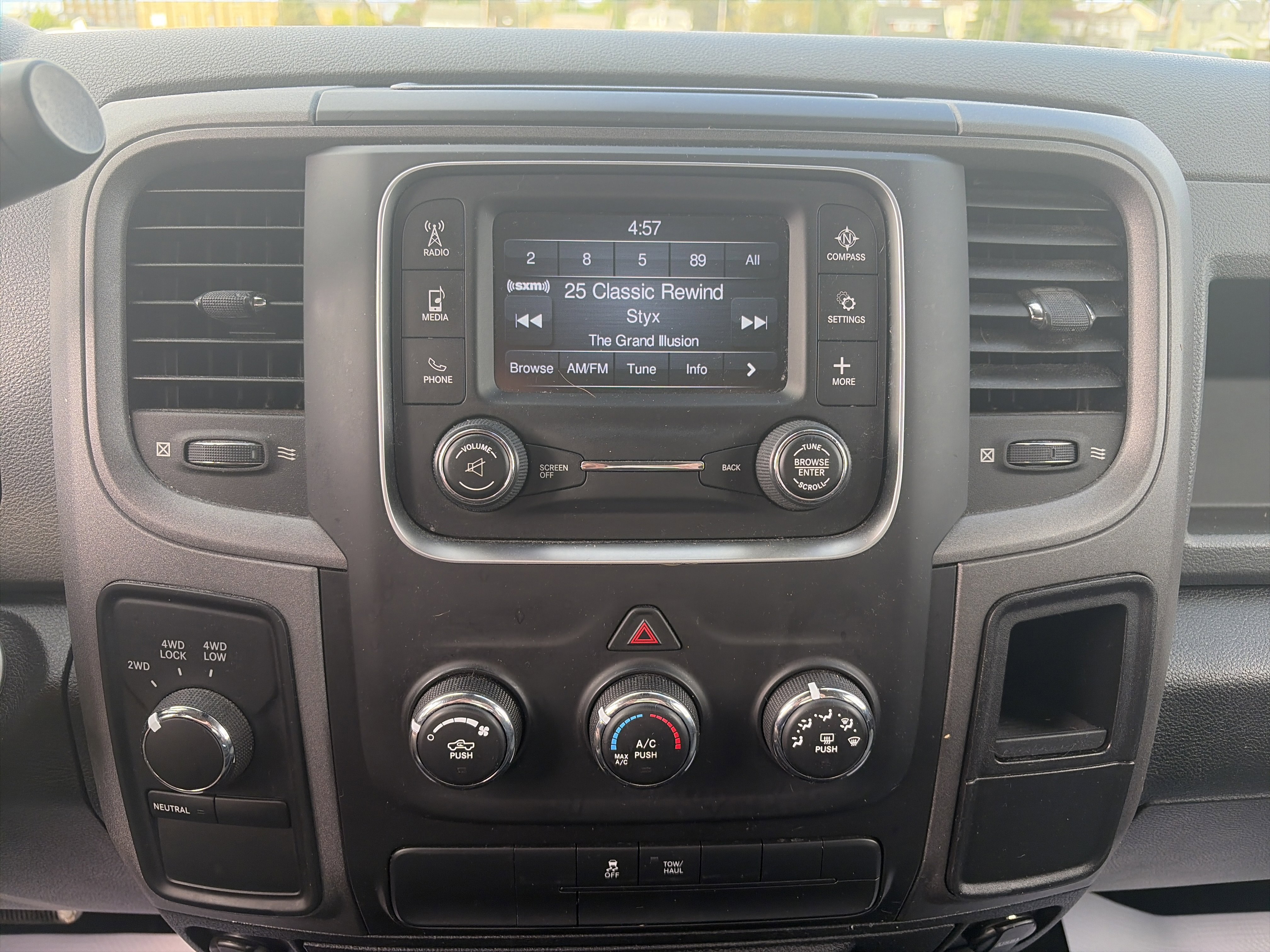 Used 2013 RAM 1500 Express AWD/4WD image 24