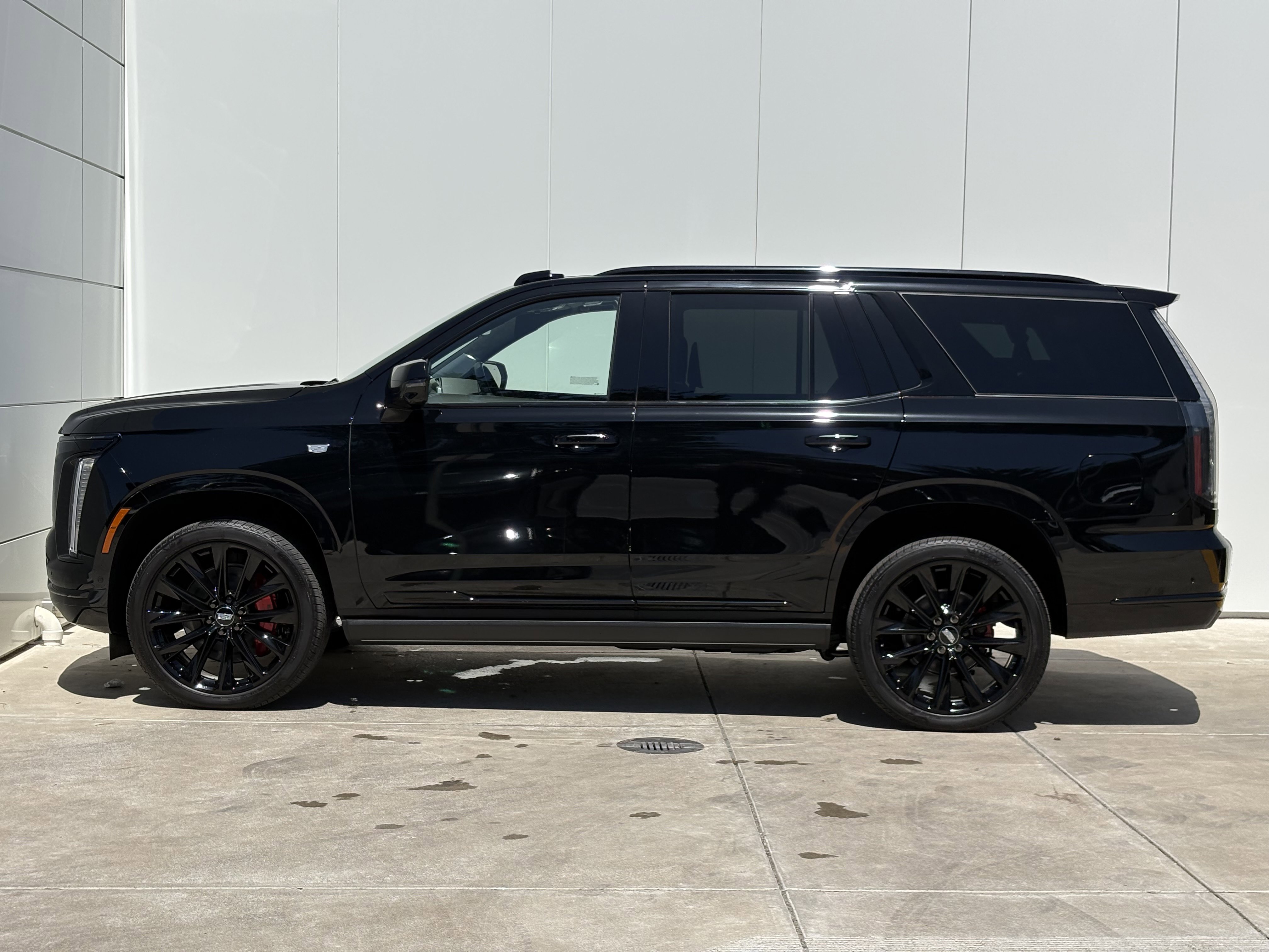 New 2026 Cadillac Escalade Platinum Sport AWD/4WD image 4