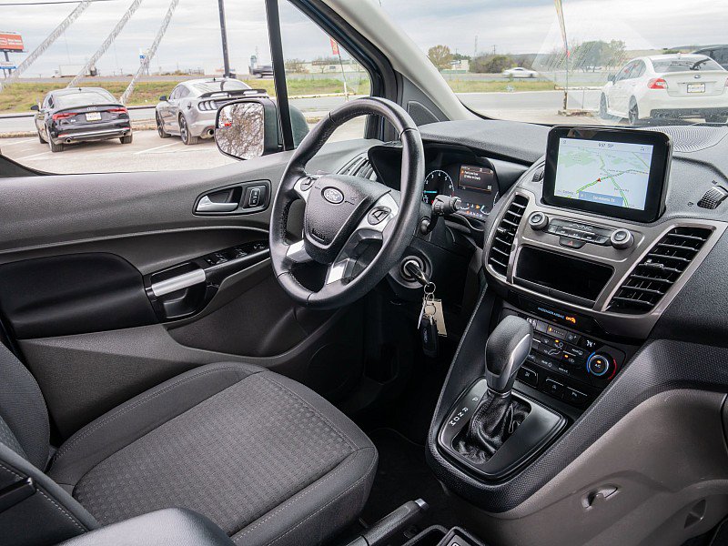 Used 2022 Ford Transit Connect XLT image 21