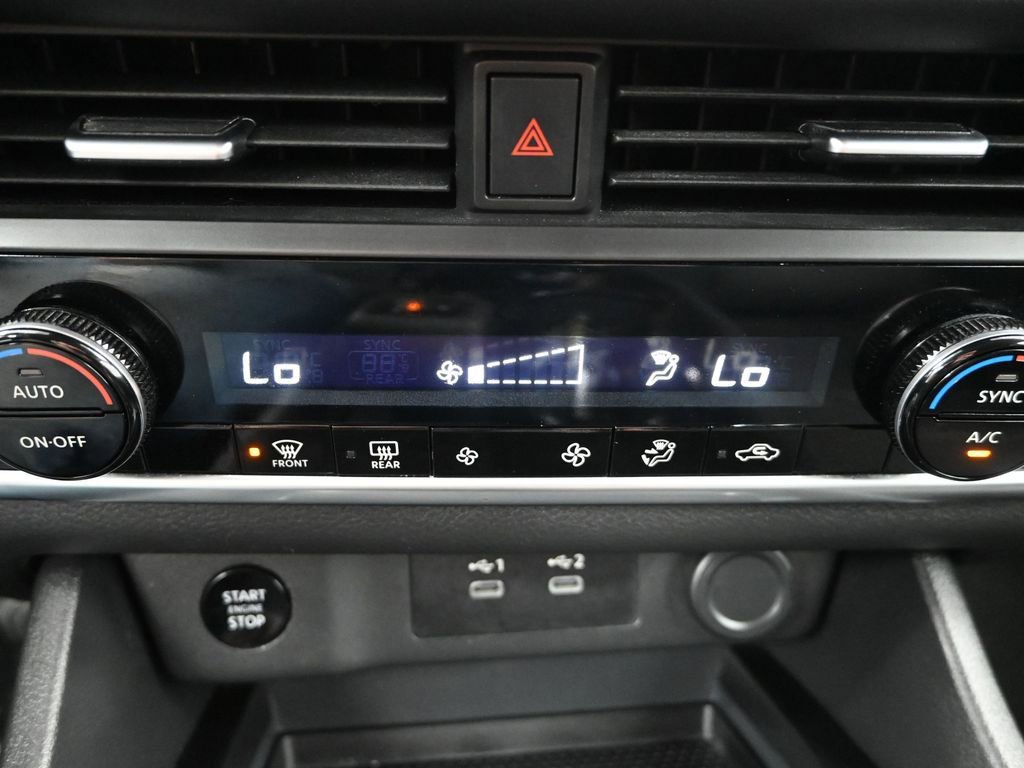 Used 2025 Nissan Rogue SV image 21