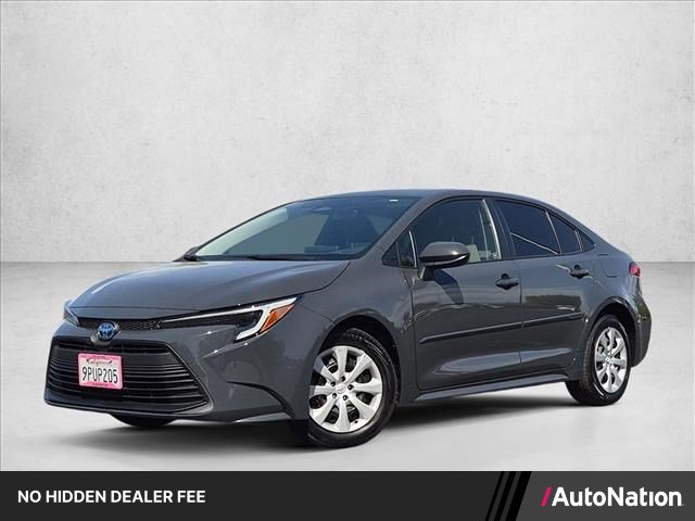 Used 2024 Toyota Corolla LE FWD image 1