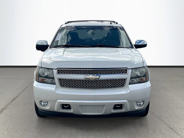 Used 2011 Chevrolet Avalanche LTZ AWD/4WD image 2
