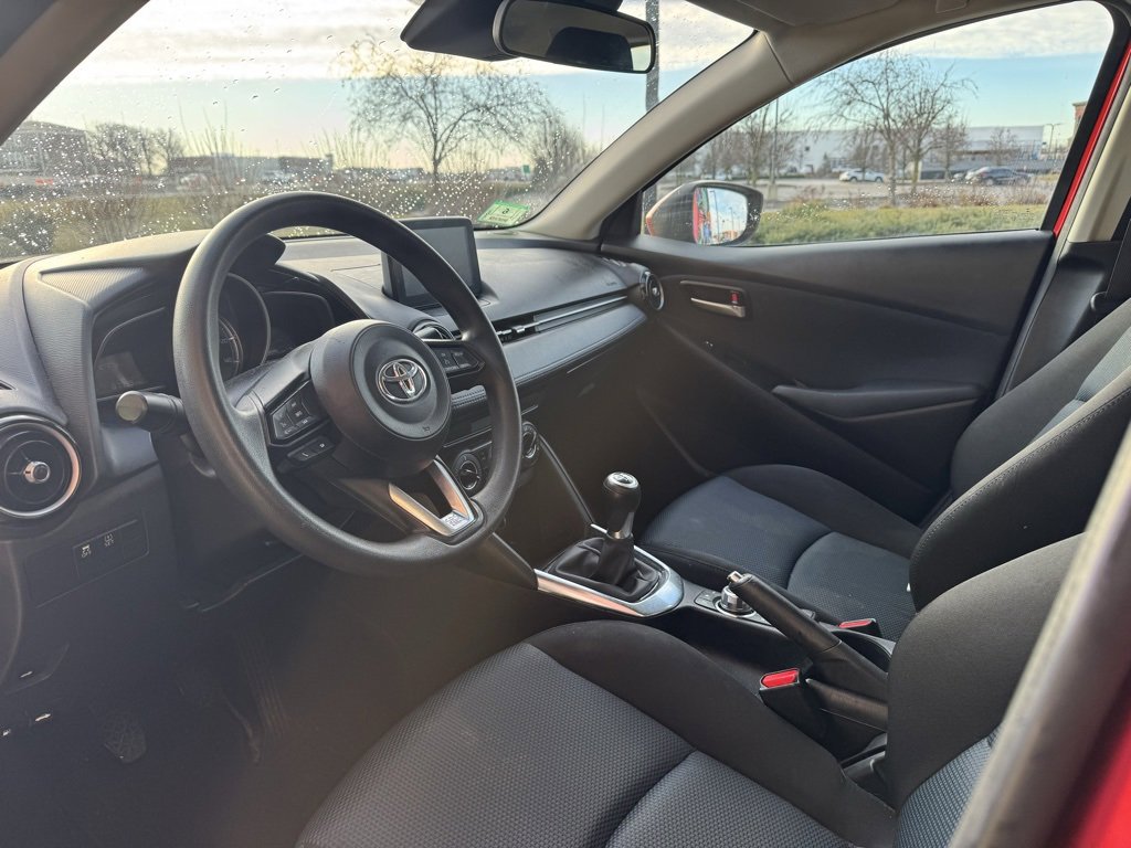 Used 2019 Toyota Yaris LE image 8