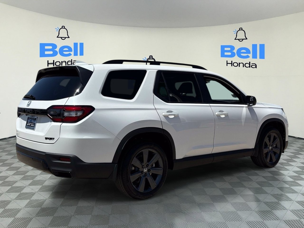 New 2026 Honda Pilot Sport image 3