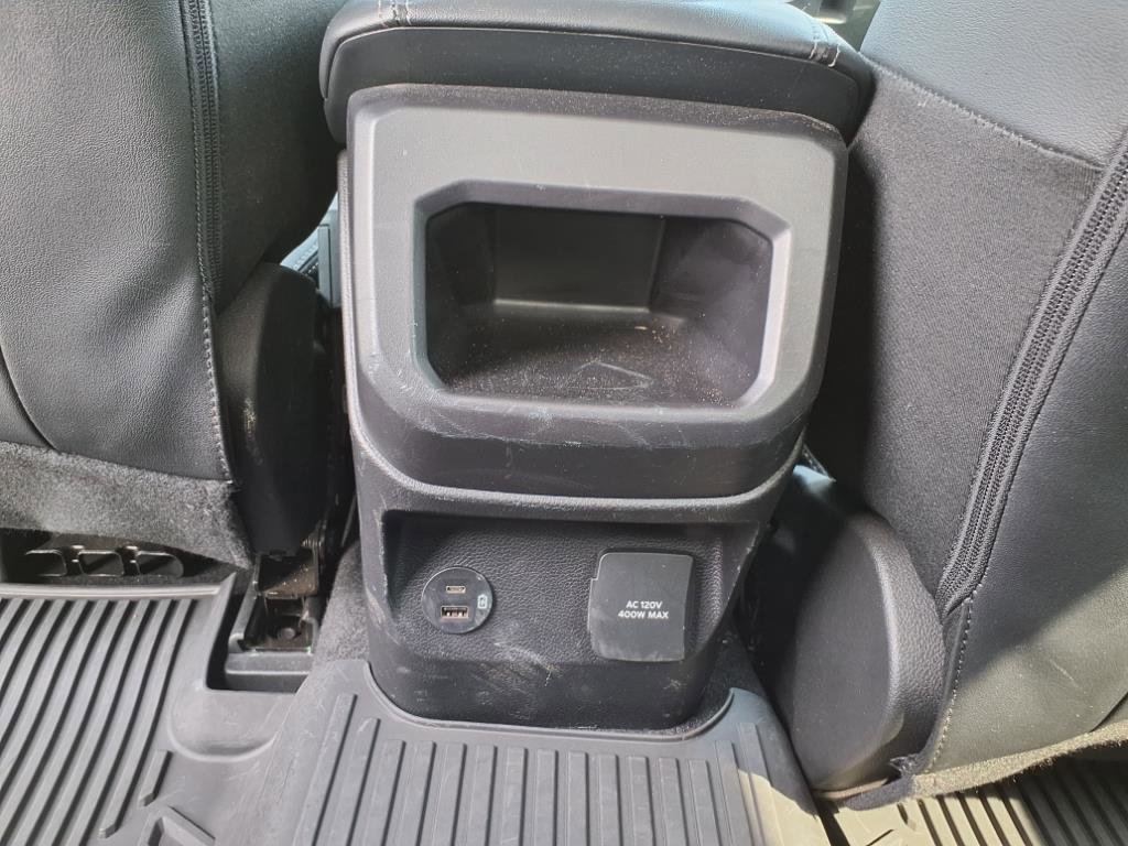 Used 2024 Ford Ranger Lariat w/ Trailer Tow Package image 16