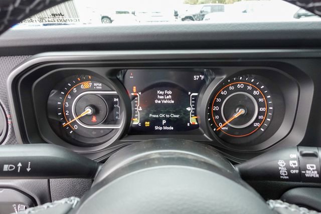 New 2026 Jeep Wrangler Unlimited Rubicon w/ Technology Group image 17