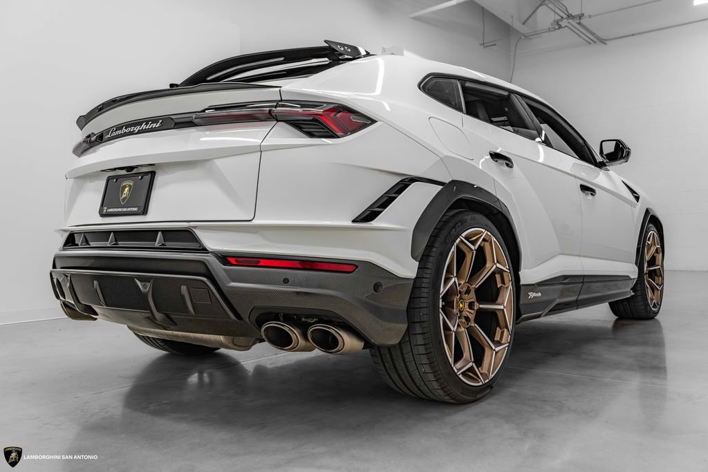 Used 2023 Lamborghini Urus Performante AWD/4WD image 21