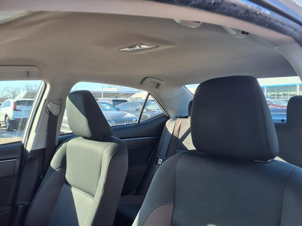 Used 2019 Toyota Corolla L image 17