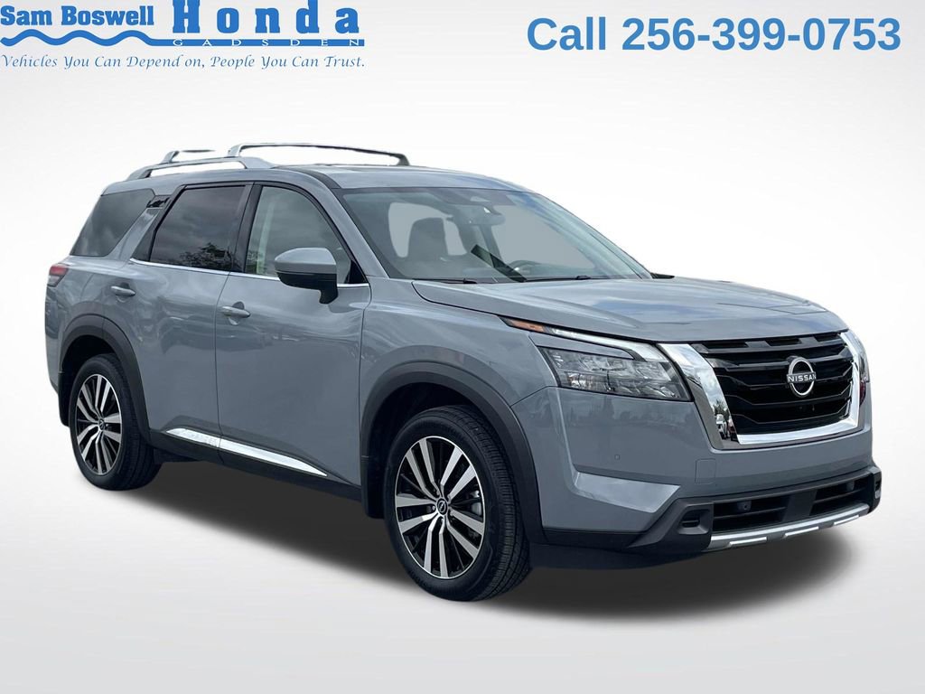 Used 2025 Nissan Pathfinder Platinum w/ Cargo Package