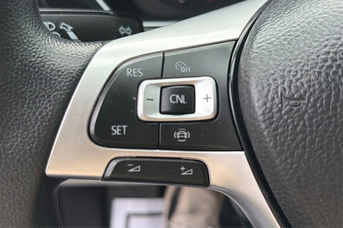 Used 2019 Volkswagen Jetta S w/ Driver Assistance Package FWD image 30