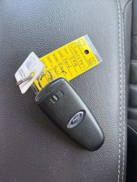 Used 2018 Ford Escape Titanium w/ Ford Safe & Smart Package AWD/4WD image 17