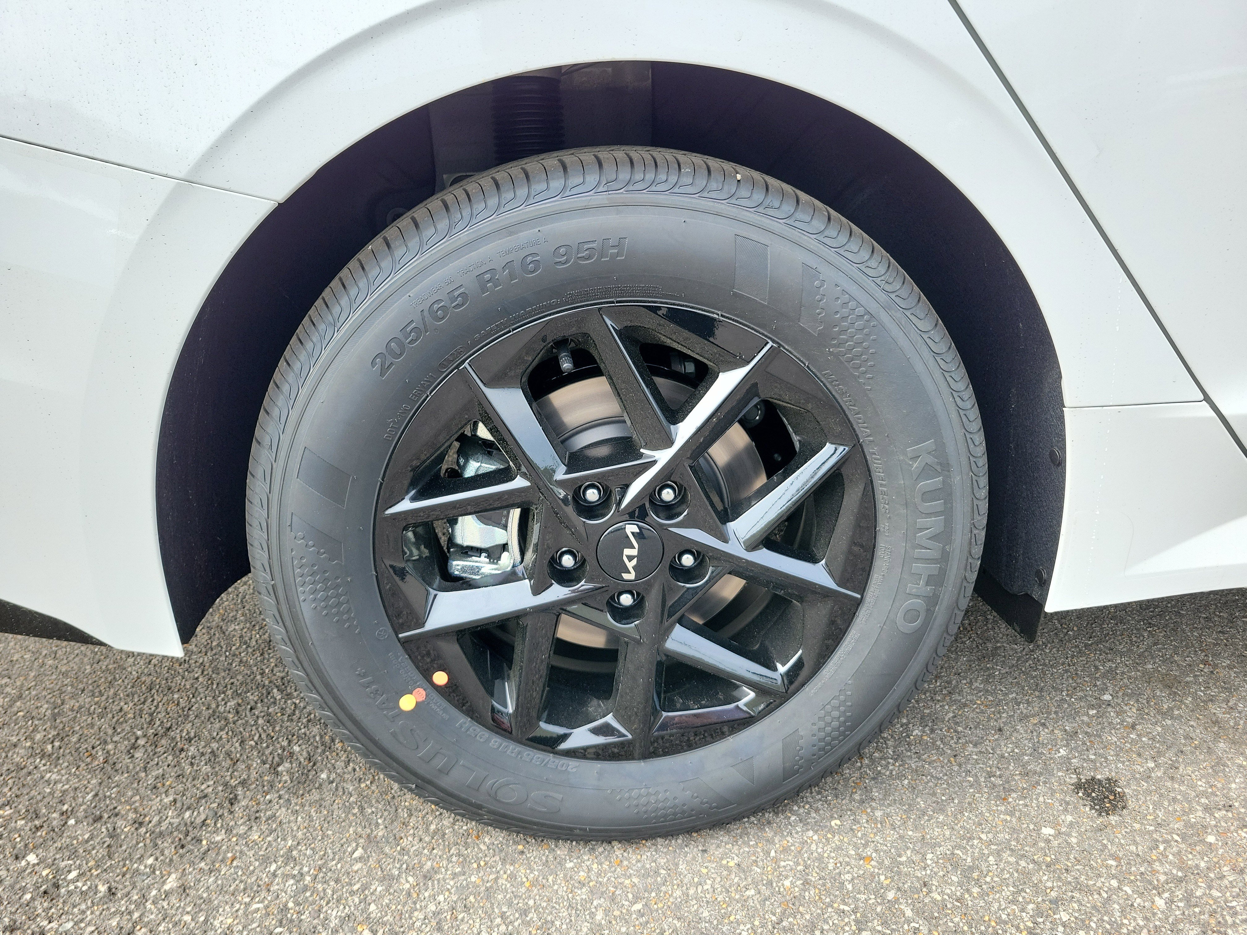 New 2026 Kia K5 LXS FWD image 25