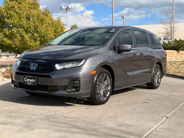 New 2026 Honda Odyssey Touring image 3