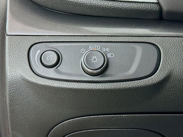 Used 2018 Buick Encore Preferred image 10