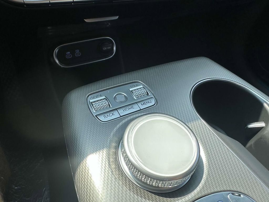 New 2025 Genesis GV60 Advanced image 14