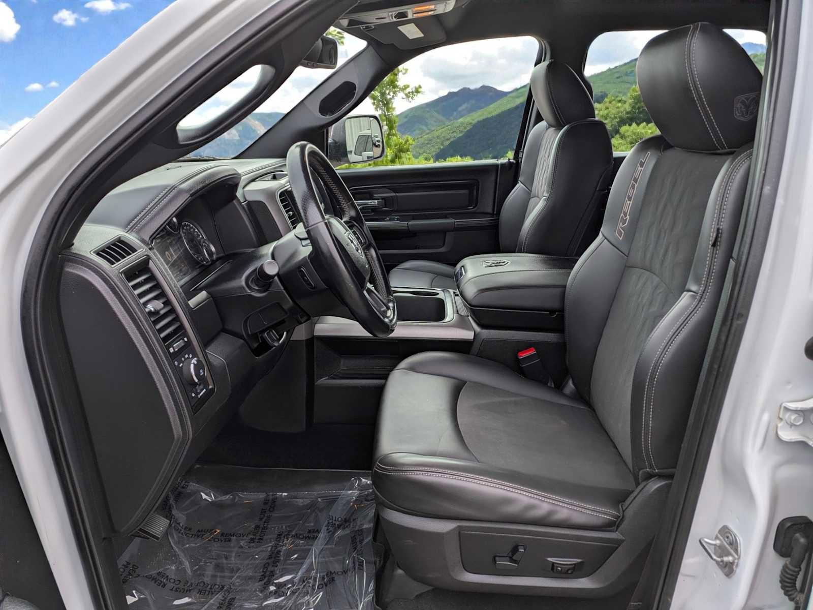 Used 2018 RAM 1500 Rebel image 16