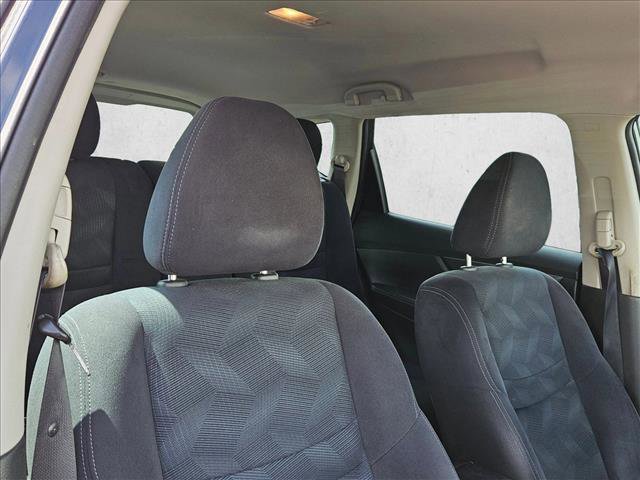 Used 2016 Nissan Rogue S image 17