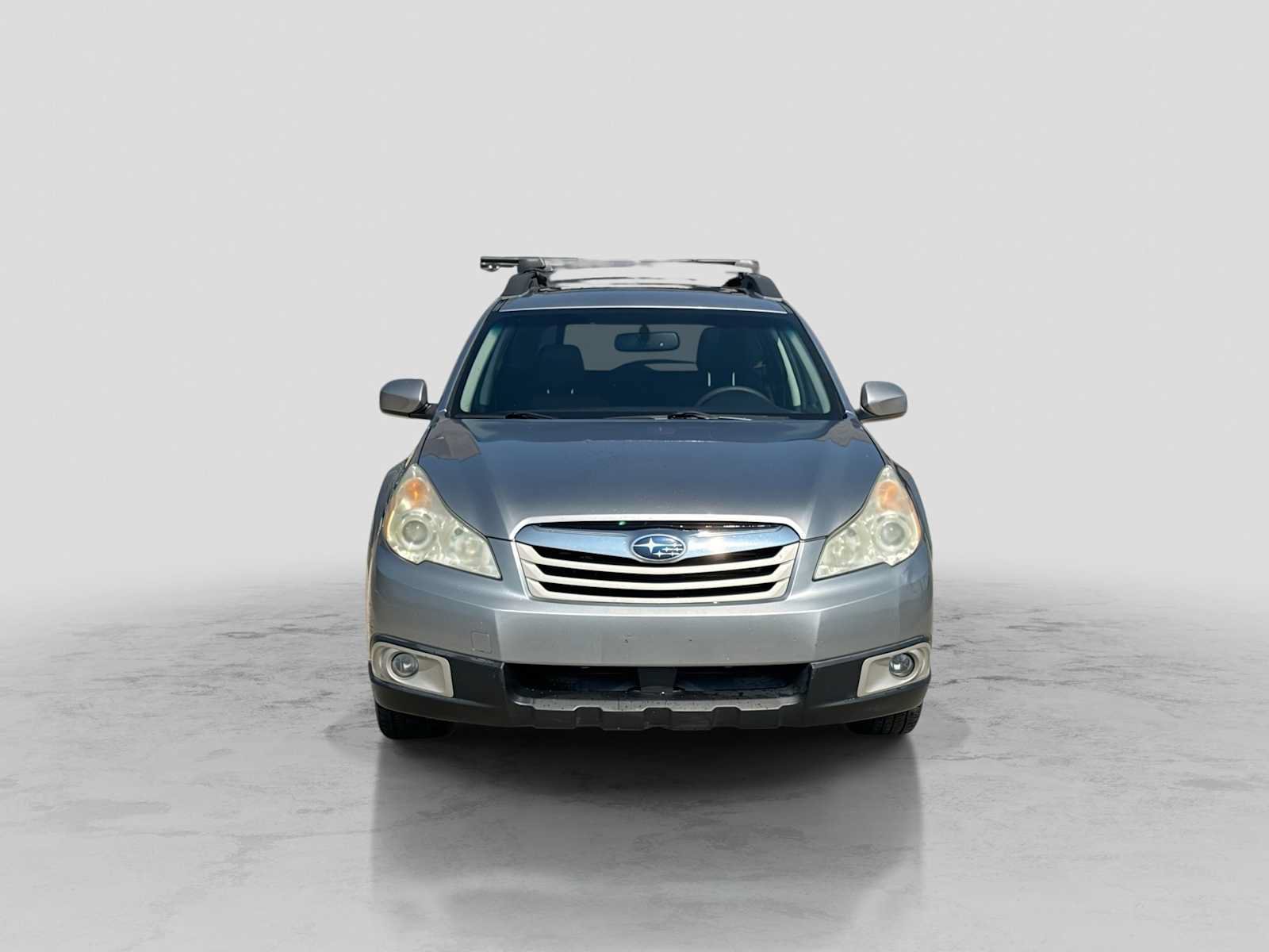 Used 2010 Subaru Outback 2.5i Premium AWD/4WD image 9
