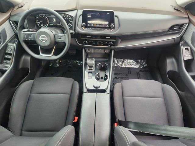 Used 2023 Nissan Rogue S image 26