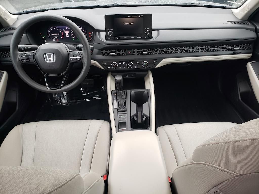 Used 2024 Honda Accord EX image 10