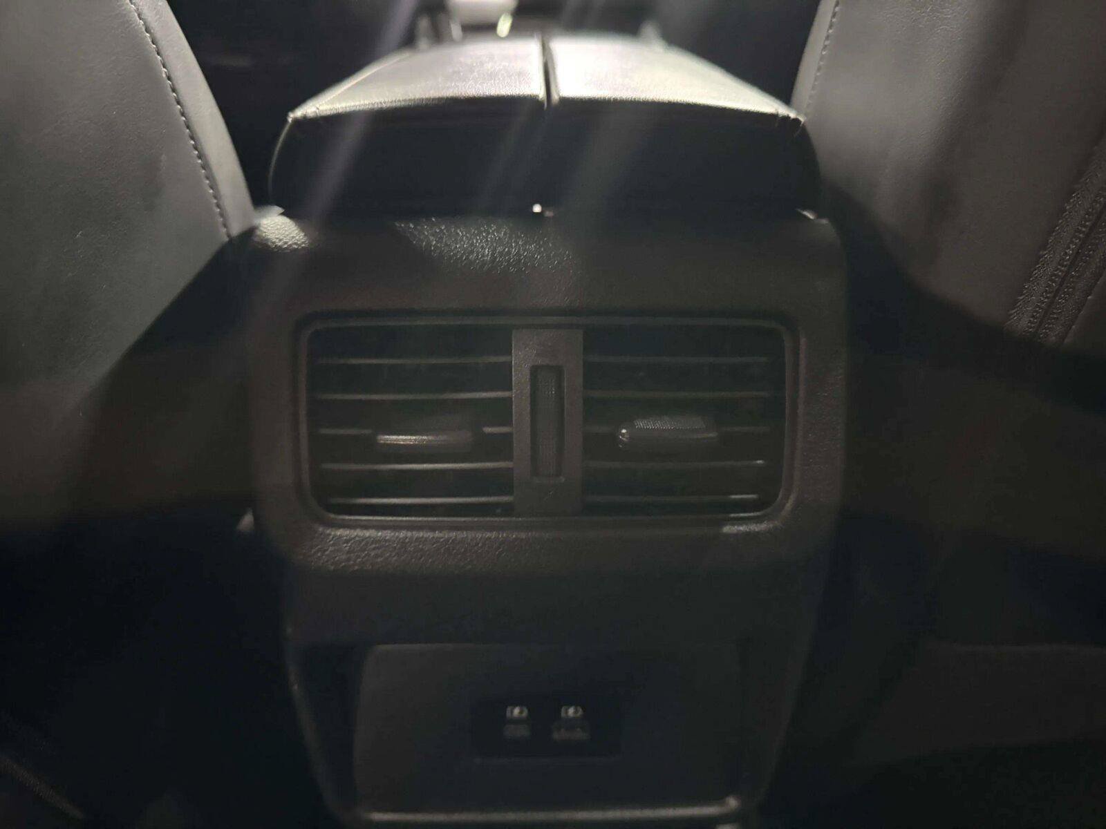 Used 2023 Nissan Rogue Platinum FWD image 27