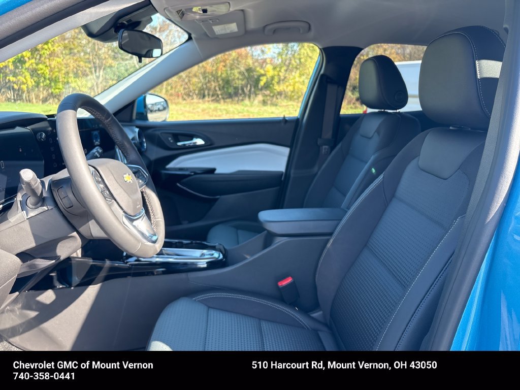 New 2026 Chevrolet Trax LT w/ Driver Confidence Package FWD image 12