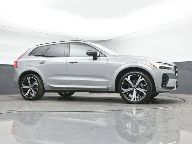 Used 2024 Volvo XC60 B5 Ultimate w/ Protection Package Premier AWD/4WD image 39