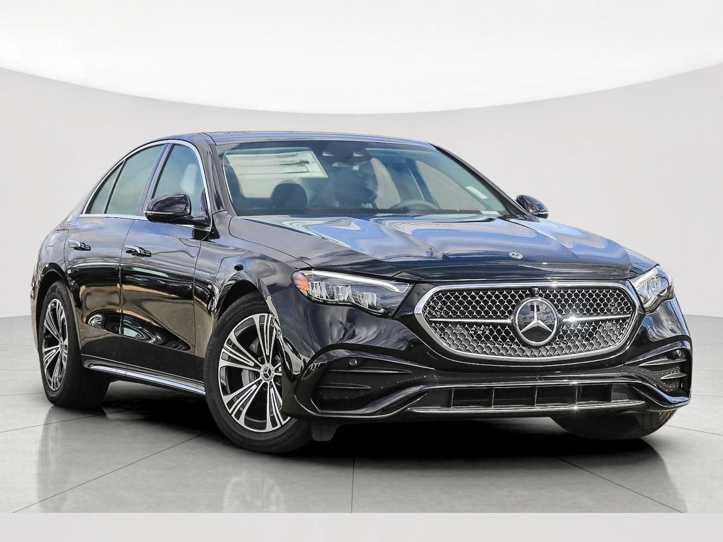 New 2024 Mercedes-Benz E 350 4MATIC Sedan image 3