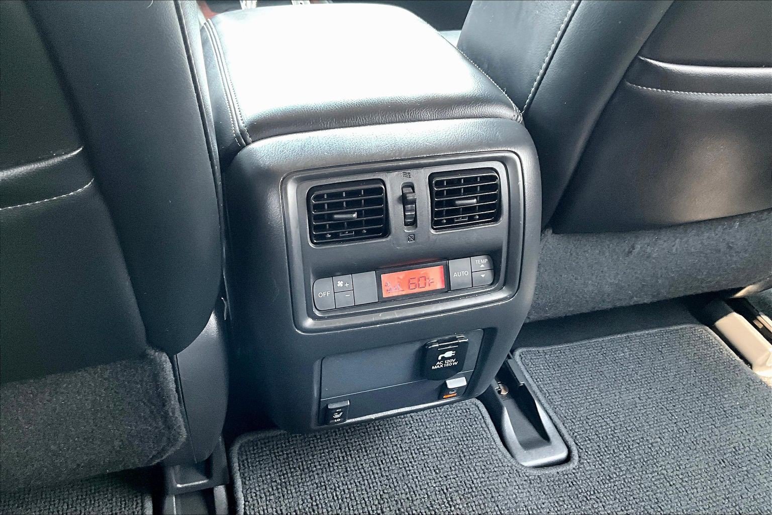 Used 2015 Nissan Pathfinder Platinum w/ Cargo Package FWD image 25