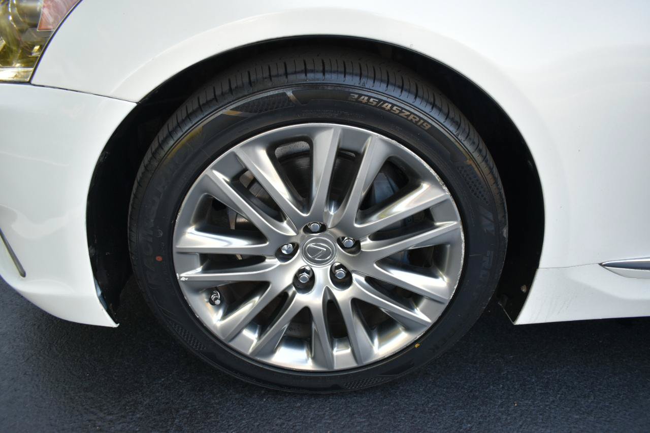 Used 2014 Lexus LS 460 w/ Comfort Package RWD image 31