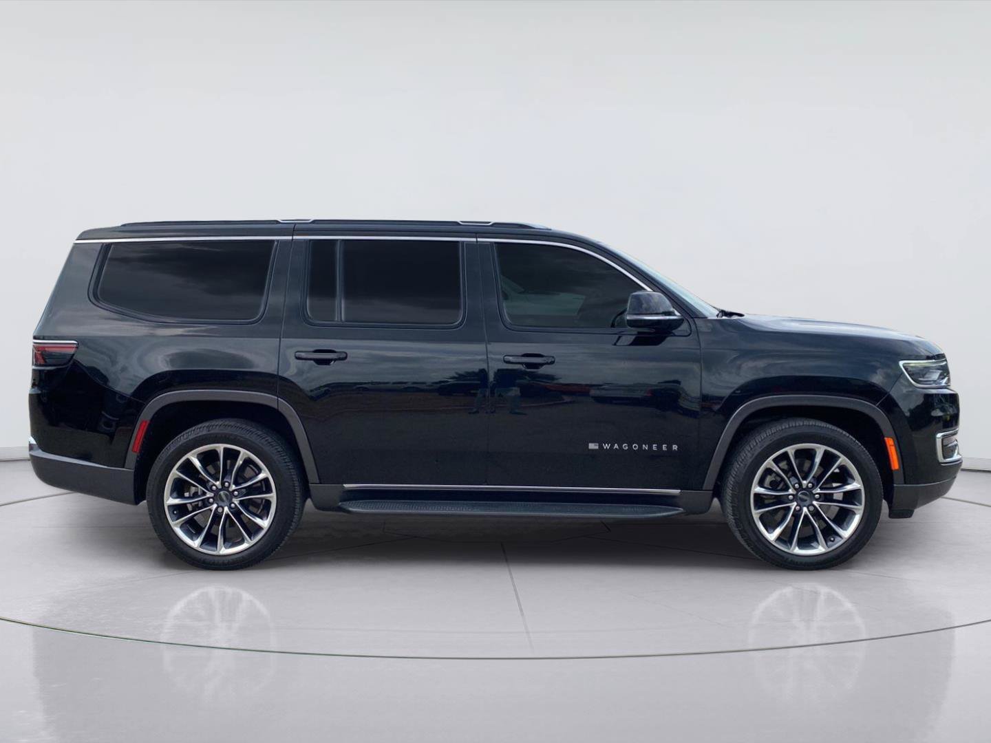 Used 2022 Jeep Wagoneer Series II w/ Premium Group I AWD/4WD image 7