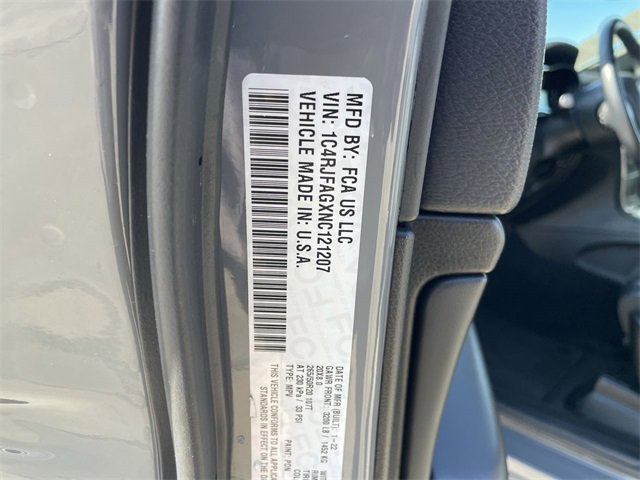 Used 2022 Jeep Grand Cherokee Laredo X image 34