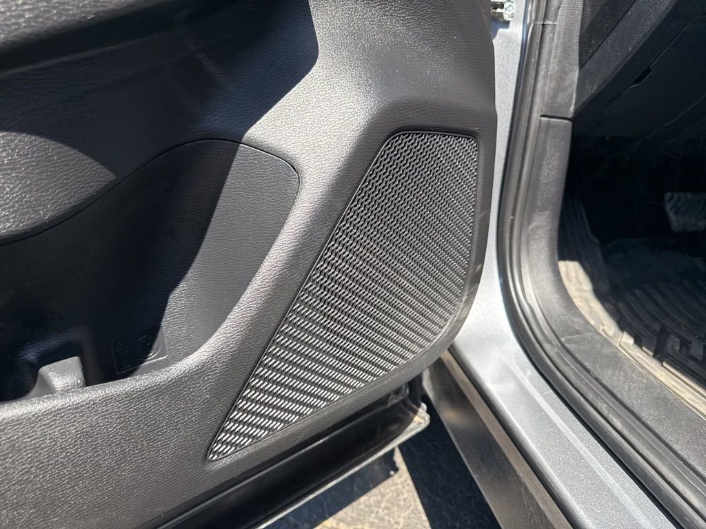 Used 2024 Mitsubishi Outlander SE FWD image 15