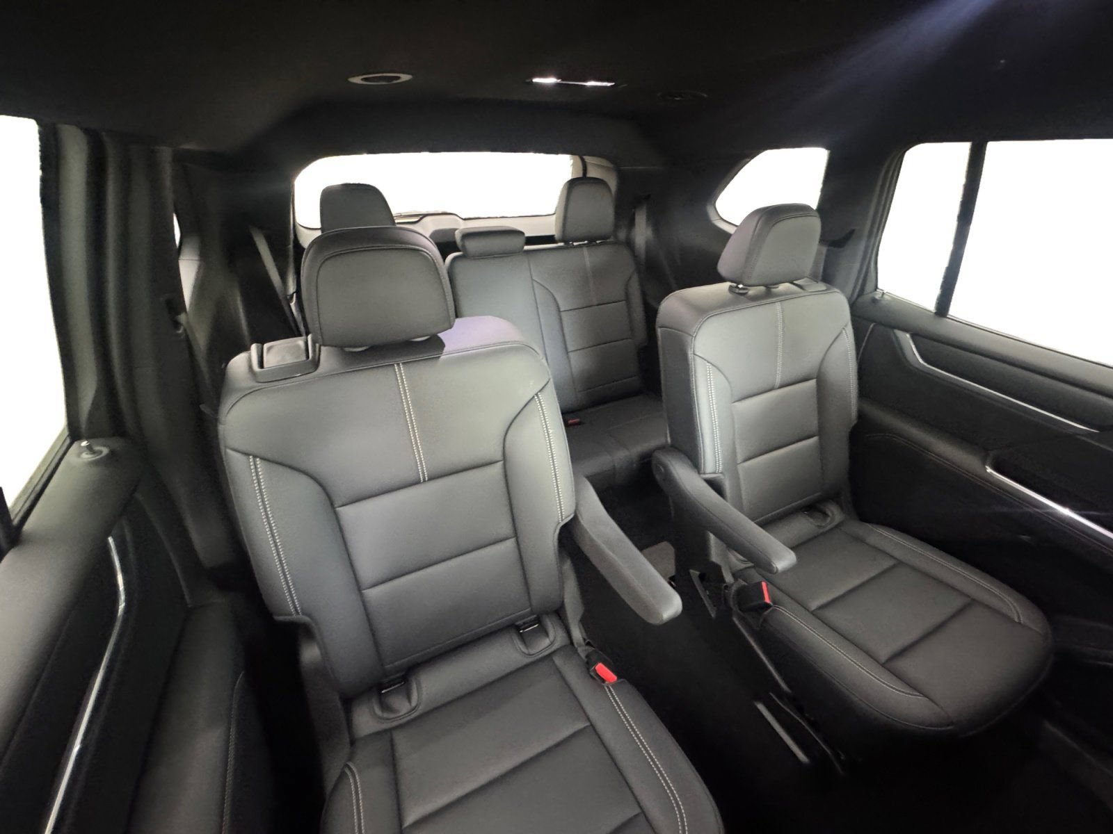 Certified 2026 GMC Acadia Elevation w/ Elevation Premium Package FWD image 16