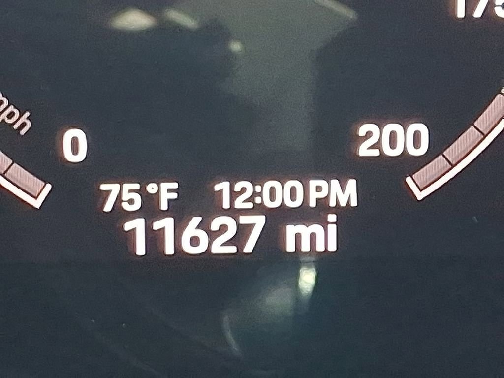 Used 2024 Porsche Panamera image 21