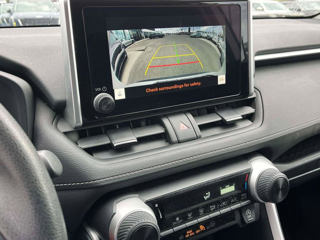 Used 2024 Toyota RAV4 LE image 20