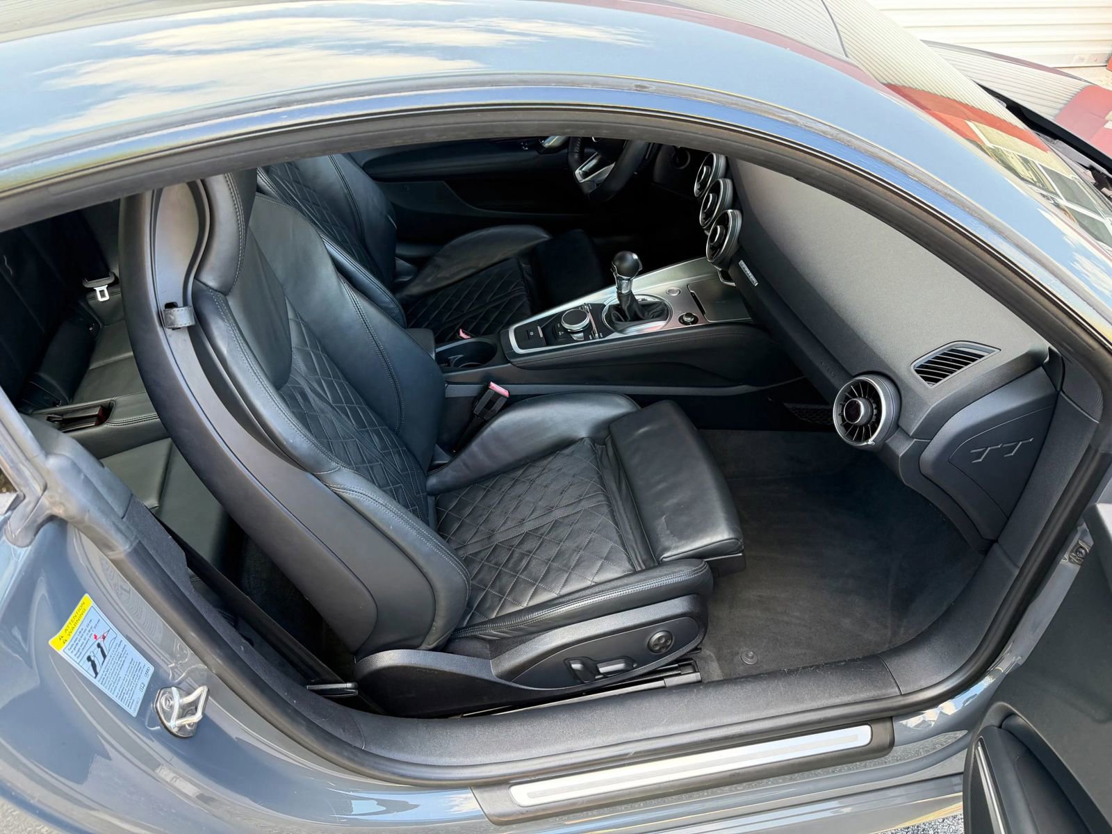 Used 2016 Audi TT 2.0T w/ Technology Package image 18