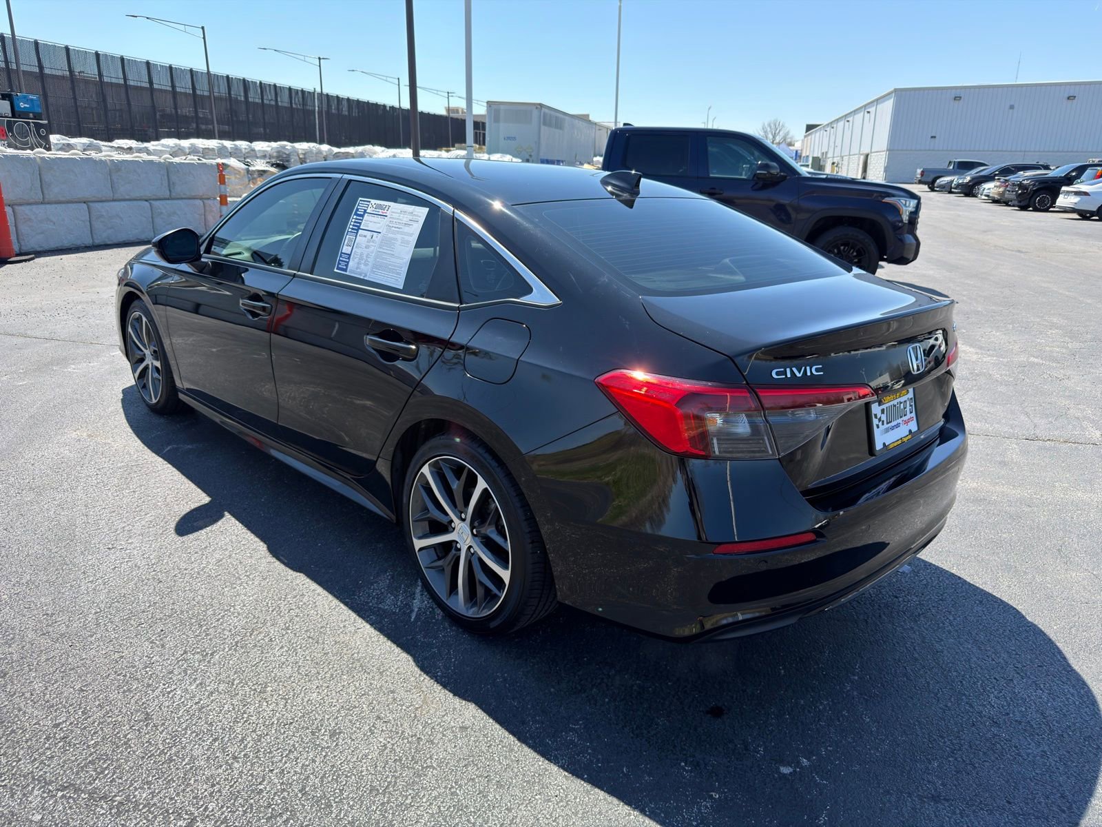 Used 2023 Honda Civic Touring image 4