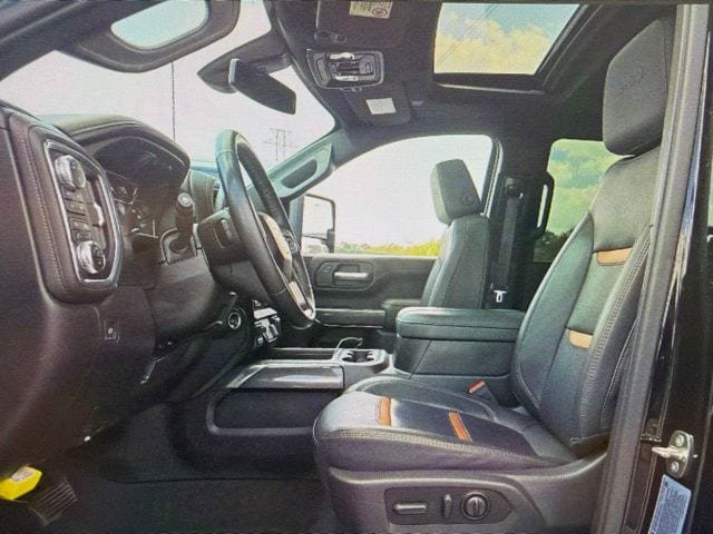 Used 2023 GMC Sierra 2500 AT4 w/ AT4 Preferred Package AWD/4WD image 6