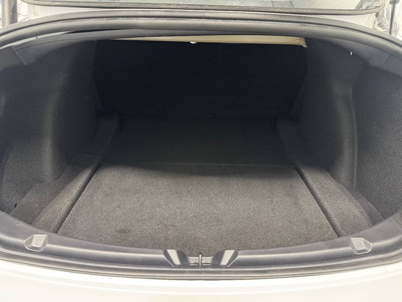 Used 2021 Tesla Model 3 Standard Range RWD image 13