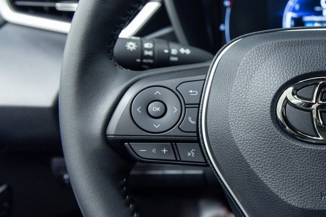 Used 2025 Toyota Corolla XSE image 14