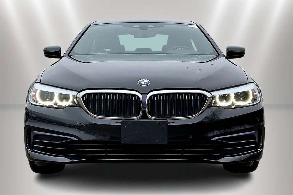 Used 2019 BMW 530e xDrive w/ Convenience Package image 2