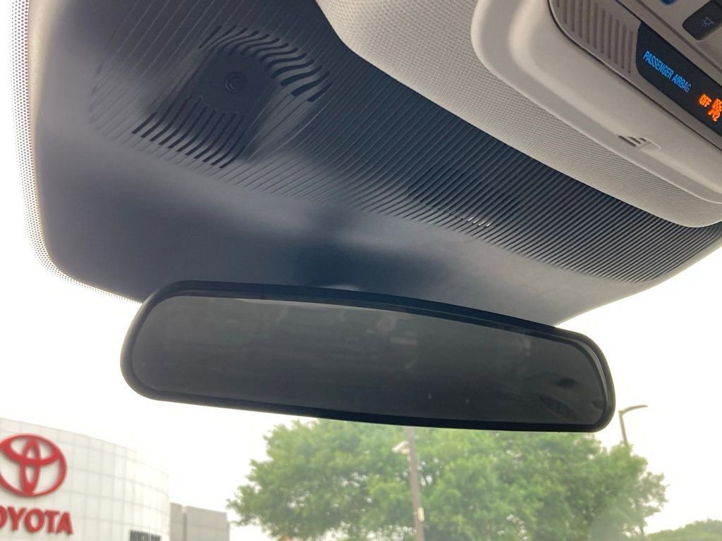 Used 2025 Ford Explorer Active w/ Active Comfort Package image 26