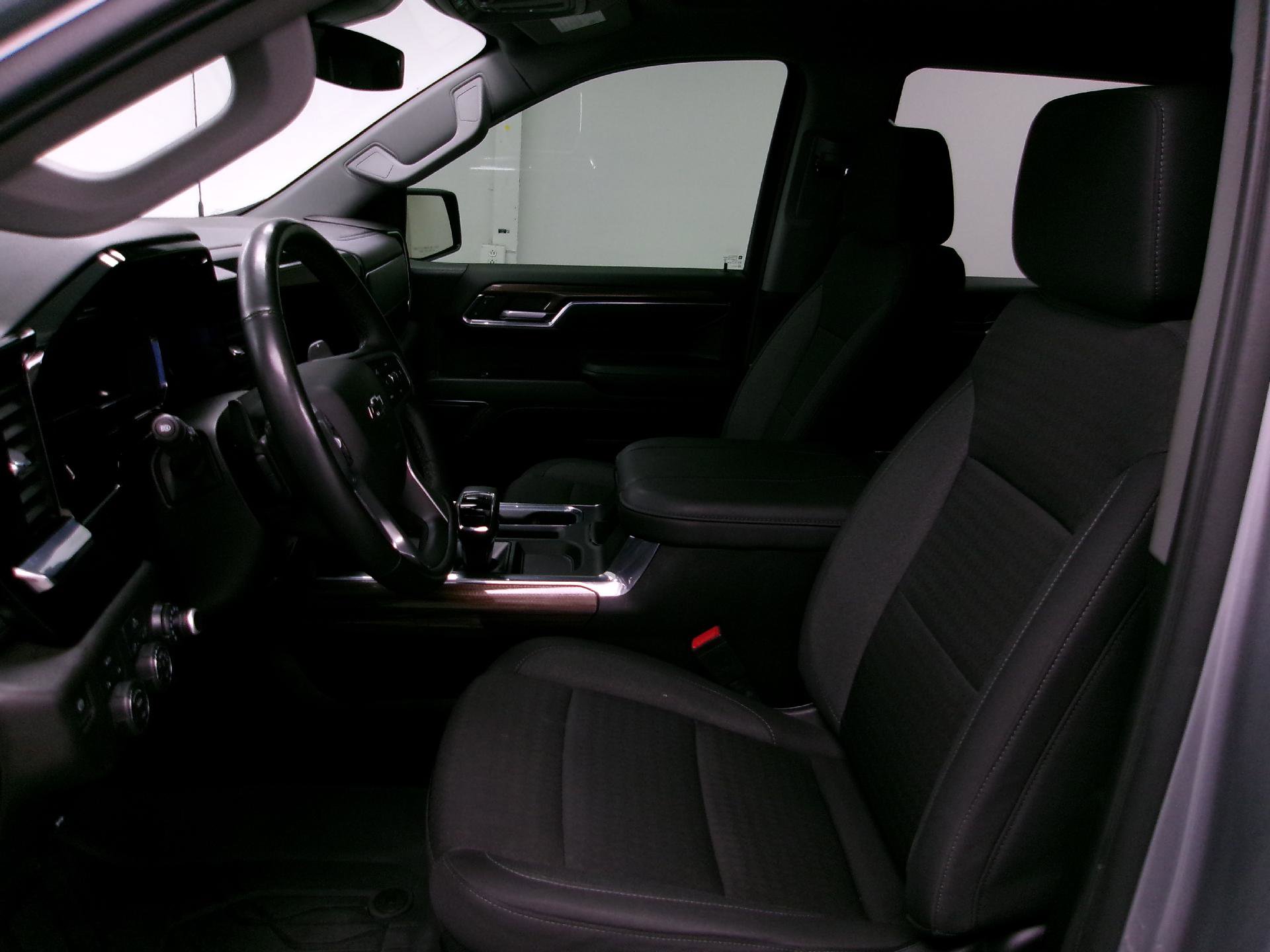 Used 2024 Chevrolet Silverado 1500 RST w/ Protection Package image 7