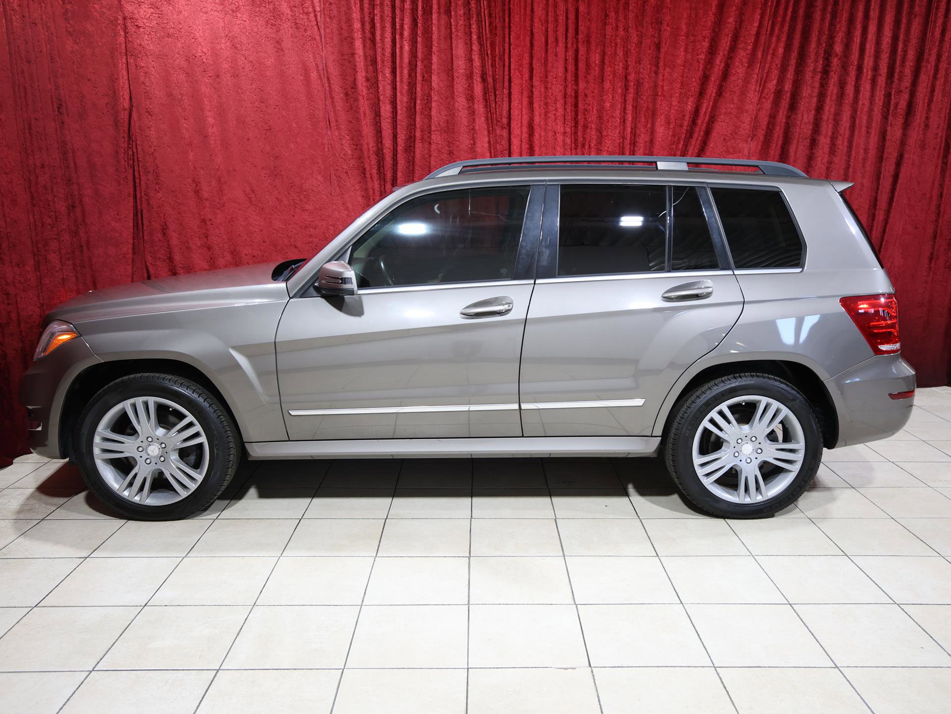 Used 2015 Mercedes-Benz GLK 350 2WD image 4