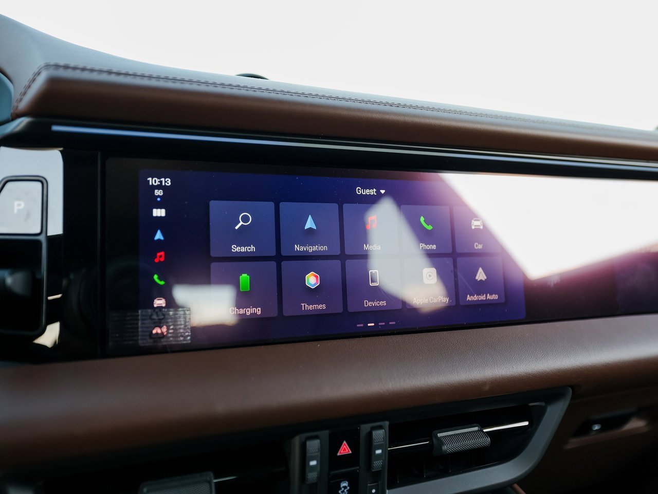 New 2025 Porsche Macan 4 Electric image 18