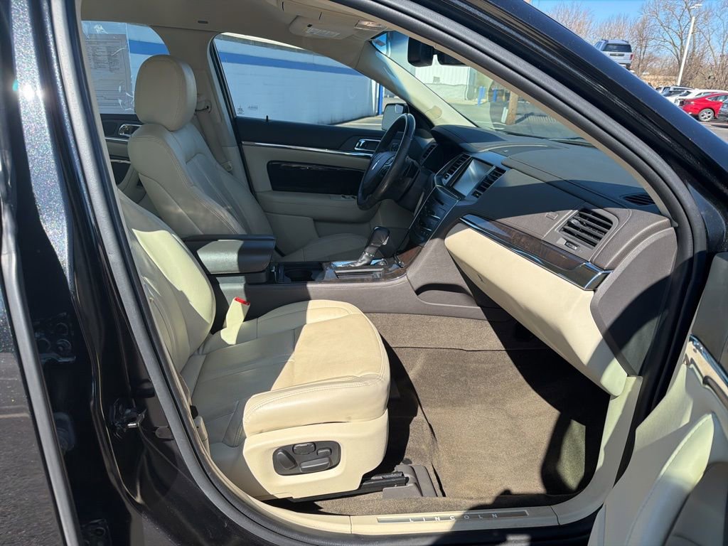 Used 2015 Lincoln MKS AWD w/ Equipment Group 101A image 24